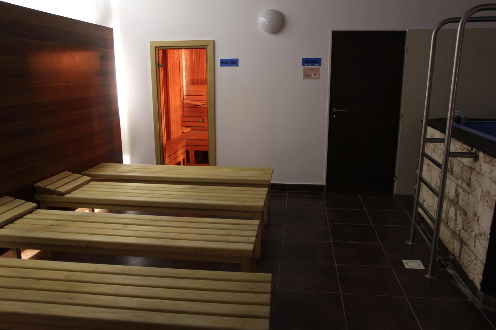 Apartmany Fit Gym Havířov Esterno foto